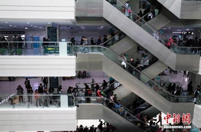 資料圖：某醫(yī)院門診樓。 <a target='_blank' href='/'>中新社</a>記者 殷立勤 攝&#xA;