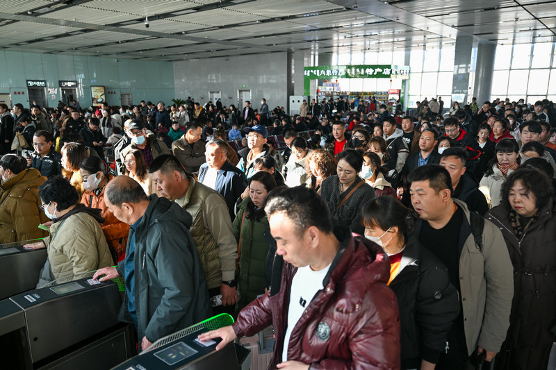 1769673890103599.jpg 20260119火車(chē)站1.jpg