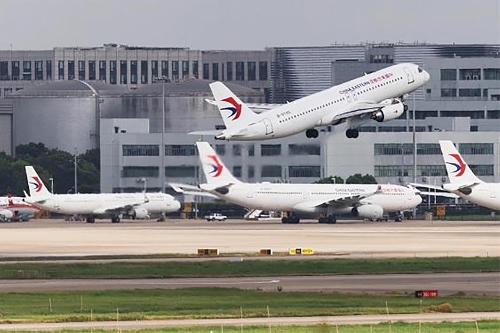 2023年8月2日，東航第二架國產(chǎn)C919大型客機(jī)執(zhí)飛滬蓉空中快線。