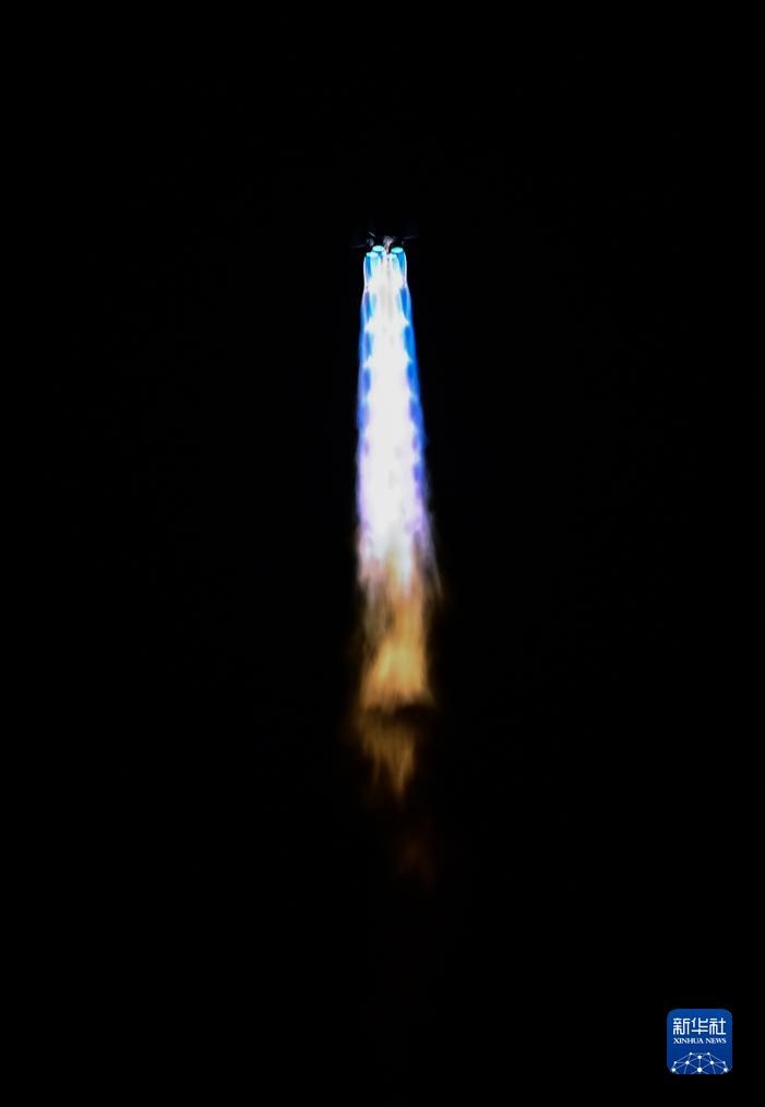 9月7日02時14分，我國在酒泉衛(wèi)星發(fā)射中心使用長征四號丙運載火箭，成功將遙感三十三號03星發(fā)射升空，衛(wèi)星順利進入預定軌道，發(fā)射任務獲得圓滿成功。新華社發(fā)（汪江波 攝）