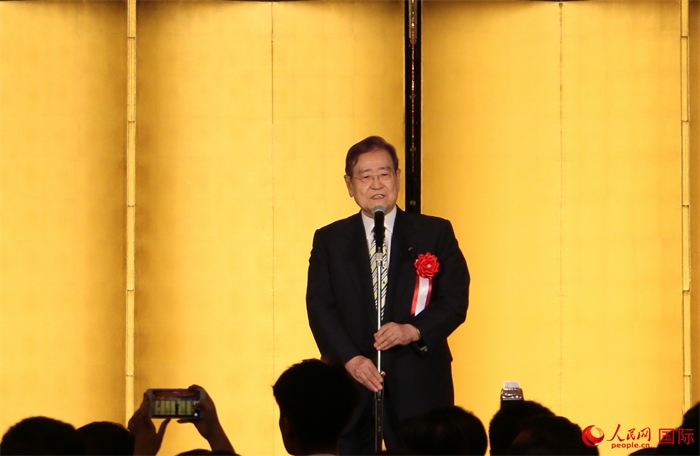 日中協(xié)會會長野田毅致祝酒辭。人民網(wǎng) 許可攝
