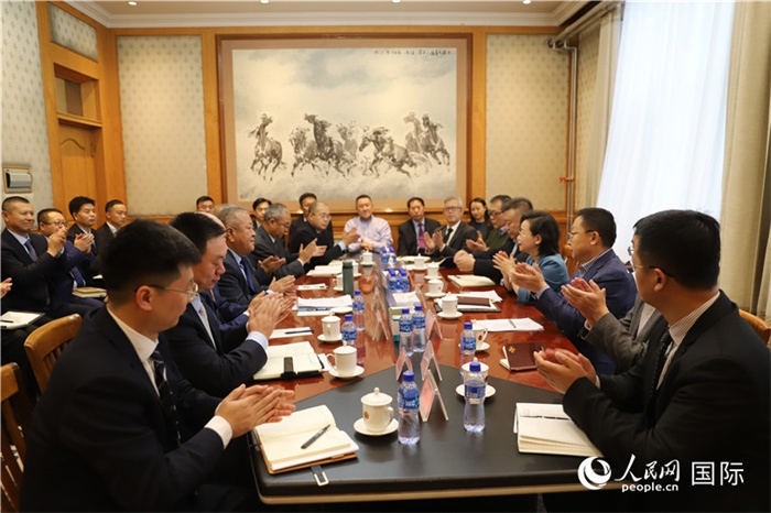 3.2023年10月30日，中國駐蒙使館座談會現(xiàn)場。人民網(wǎng)記者 霍文攝