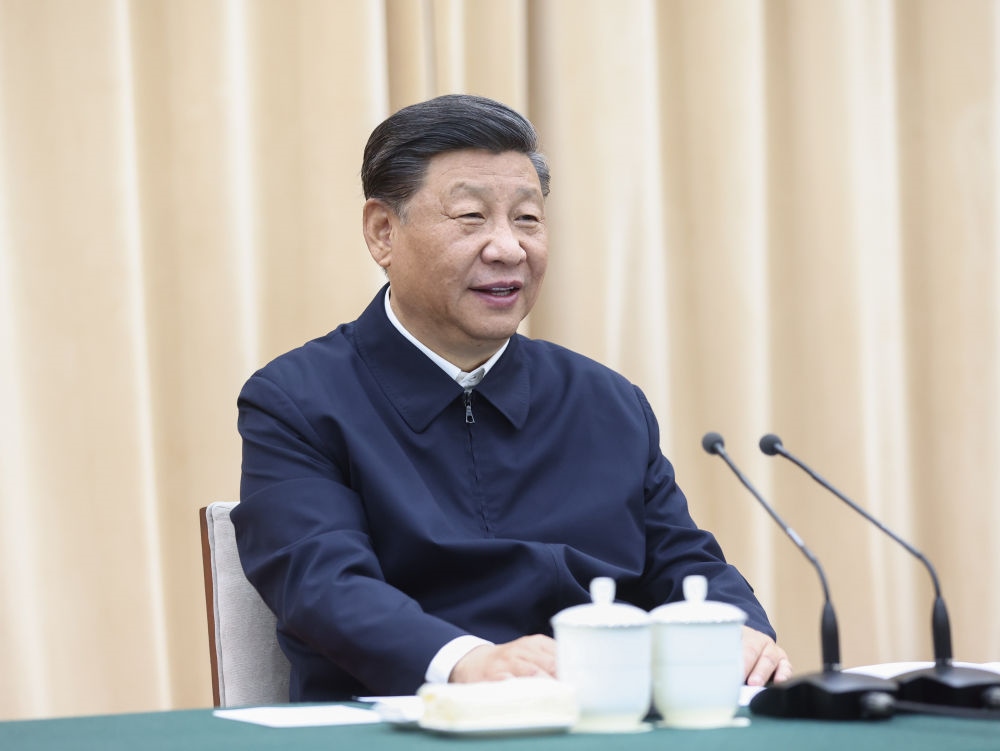 2021年5月14日上午，中共中央總書記、國(guó)家主席、中央軍委主席習(xí)近平在河南省南陽市主持召開推進(jìn)南水北調(diào)后續(xù)工程高質(zhì)量發(fā)展座談會(huì)并發(fā)表重要講話。新華社記者 鞠鵬 攝