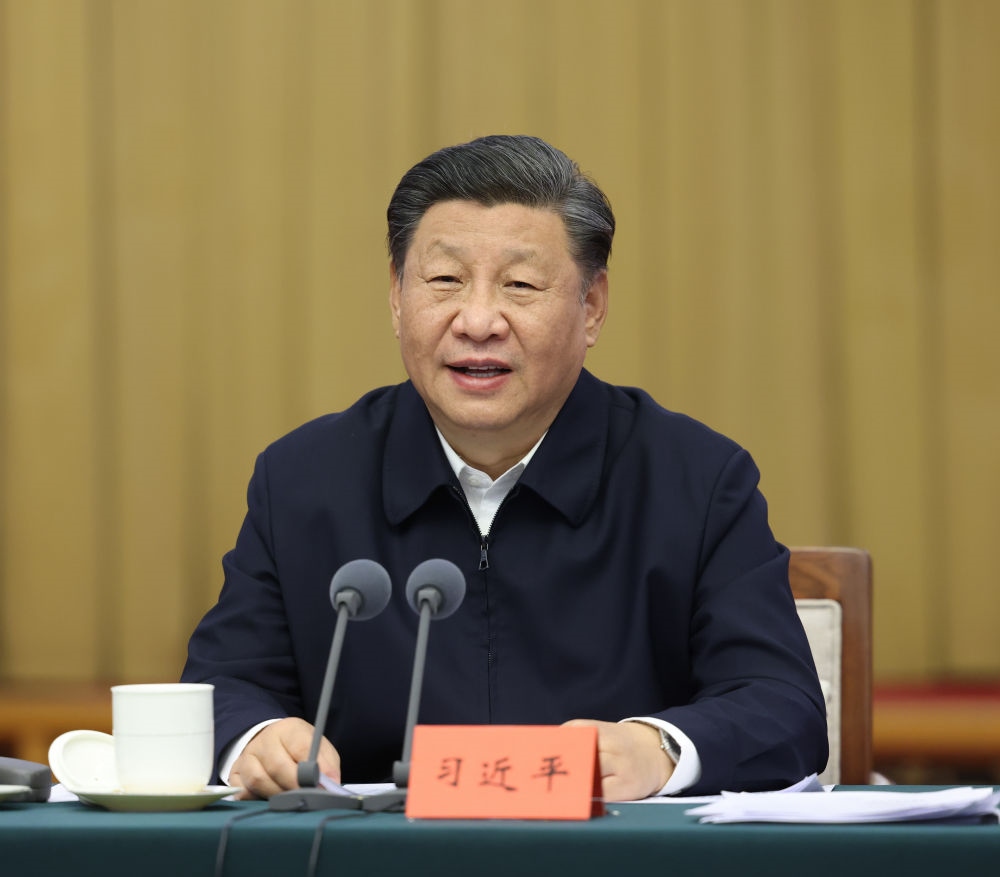 2021年10月22日下午，中共中央總書記、國(guó)家主席、中央軍委主席習(xí)近平在山東省濟(jì)南市主持召開深入推動(dòng)黃河流域生態(tài)保護(hù)和高質(zhì)量發(fā)展座談會(huì)并發(fā)表重要講話。新華社記者 謝環(huán)馳 攝