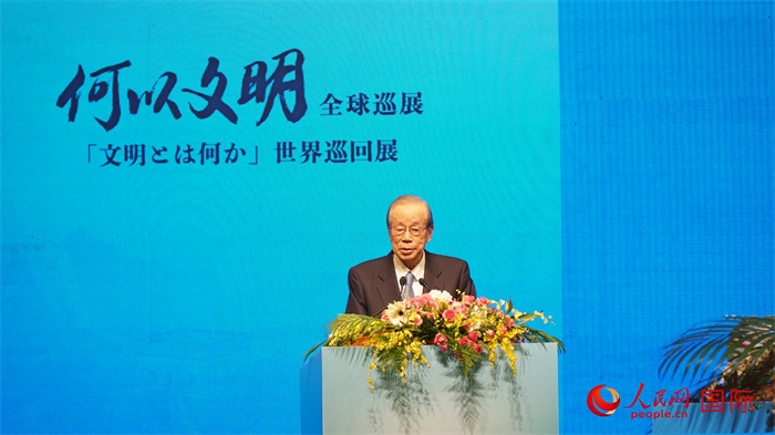 日本前首相福田康夫致辭。人民網(wǎng) 蔣曉辰攝