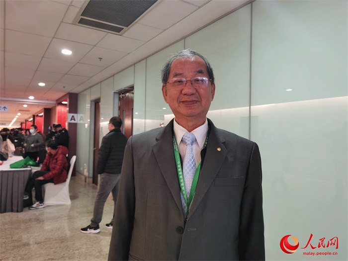 2.馬來西亞漢文化中心主席吳恒燦在北京出席世界中文大會。人民網(wǎng) 楊春燕攝