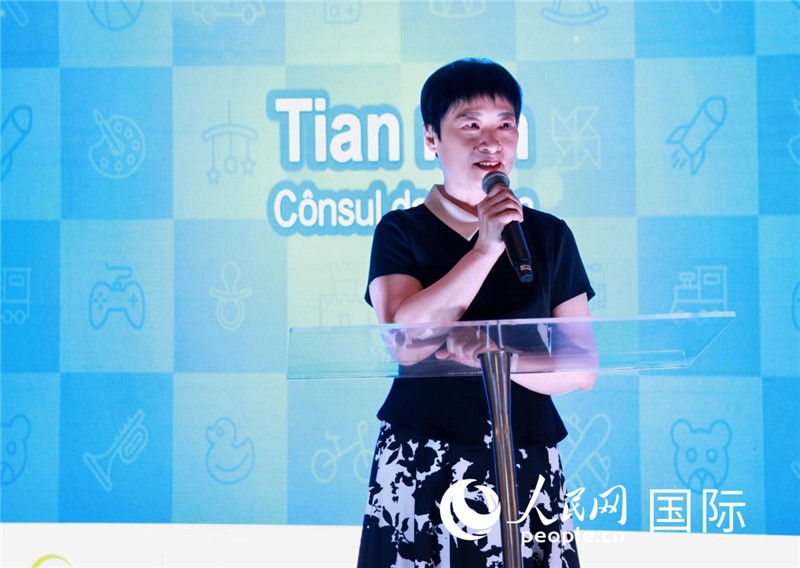 中國駐里約熱內(nèi)盧總領事田敏發(fā)表致辭。人民網(wǎng)記者宋亦然攝