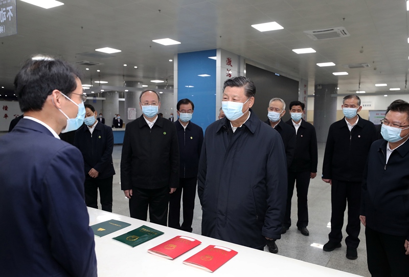 2021年3月23日，習(xí)近平在福建三明沙縣農(nóng)村產(chǎn)權(quán)交易中心考察。