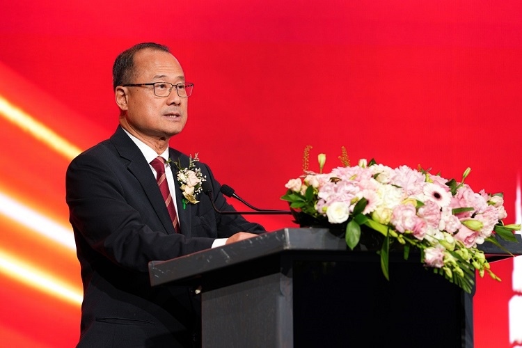 第十四屆全國政協(xié)常委、香港中華總商會會長蔡冠深致辭。阿聯(lián)酋中華工商總會供圖