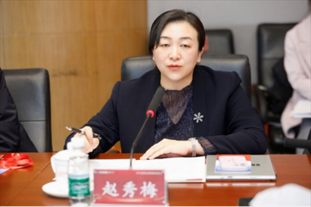 人民網(wǎng)輿情數(shù)據(jù)中心主任、人民在線總經(jīng)理趙秀梅發(fā)言