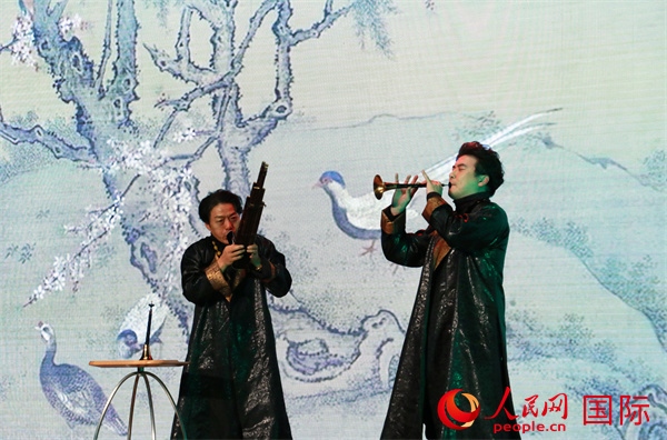 嗩吶表演《百鳥朝鳳》。人民網(wǎng) 許可攝