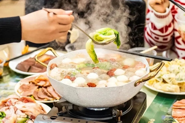 華南理工大學(xué)推出火鍋年夜飯。校方供圖
