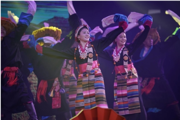 圖為2024“歡樂(lè)春節(jié)”中泰互致新春賀辭活動(dòng)現(xiàn)場(chǎng)。 中國(guó)駐泰國(guó)大使館文化處供圖
