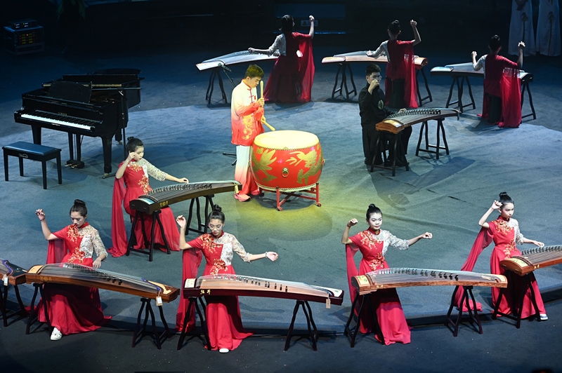 2024年1月21日，廣州，“第二屆粵港澳大灣區(qū)青少年音樂周”頒獎典禮在融創(chuàng)廣州大劇院舉行。