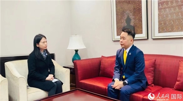 泰國駐華大使館公使銜參贊陳金盛（Sittikorn Chantadansuwan）接受人民網(wǎng)采訪 （武妍虹 攝）