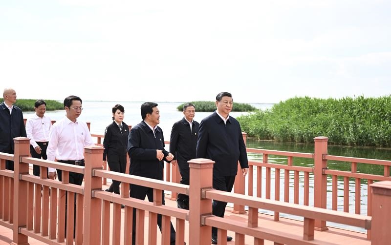 △2023年6月5日，習(xí)近平總書記在烏梁素?？疾?。