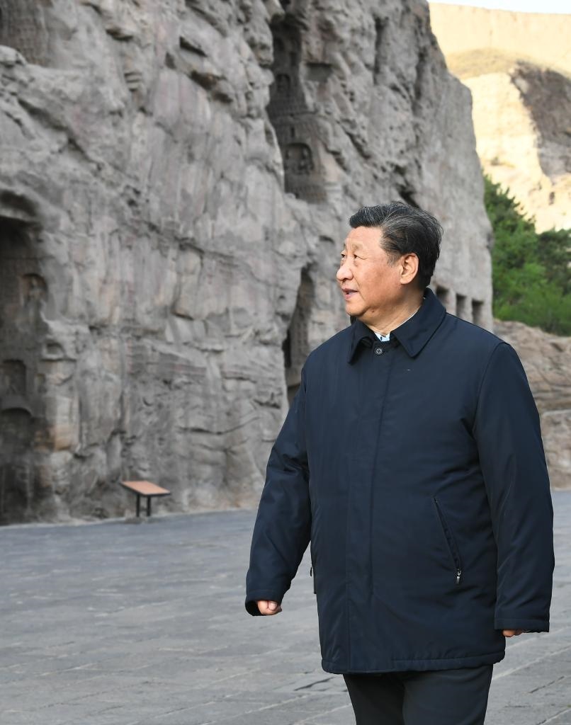 2020年5月11日，習近平總書記在山西云岡石窟實地了解歷史文化遺產(chǎn)保護情況。新華社記者 謝環(huán)馳 攝