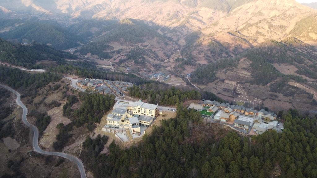 三河村全景（無人機(jī)照片）。新華社記者 尹恒 攝