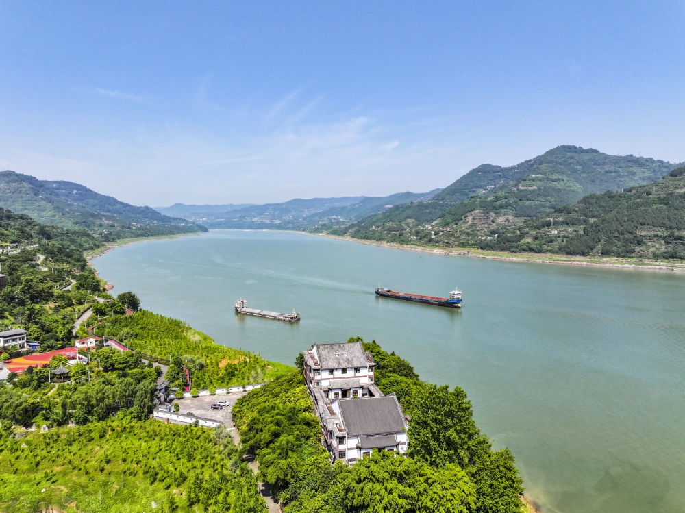 長江重慶萬州段景象（2024年5月15日攝，無人機照片）。新華社記者 王全超 攝