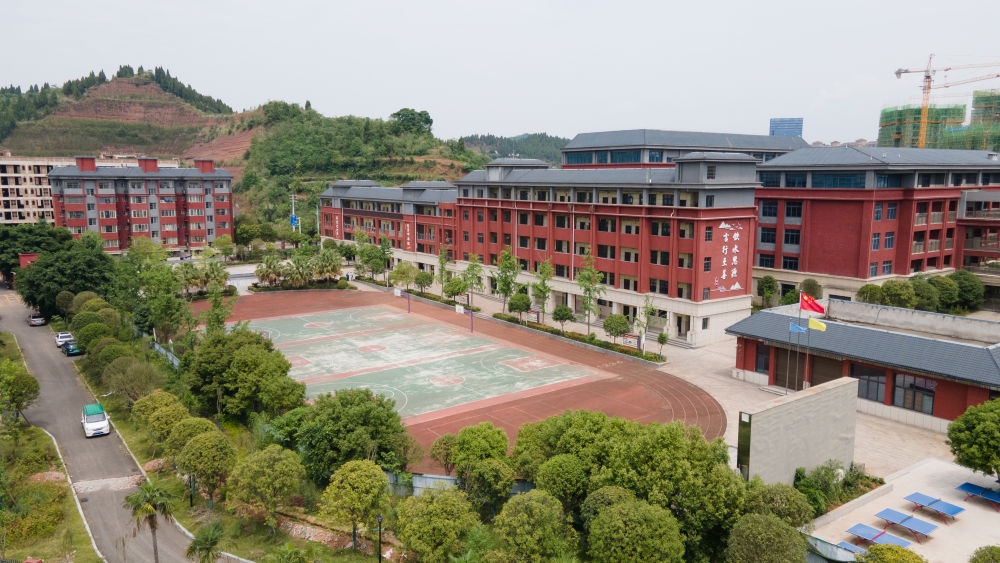 這是5月31日拍攝的之江小學(xué)校園。