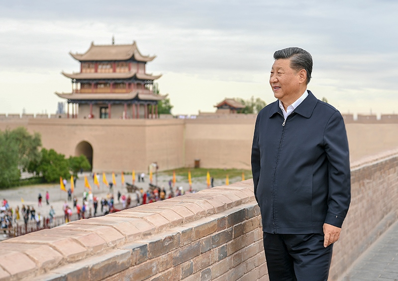 2019年8月20日，習(xí)近平總書記來(lái)到甘肅嘉峪關(guān)關(guān)城，登上城樓察看關(guān)城整體面貌，聽取河西走廊長(zhǎng)城、關(guān)隘歷史文化情況介紹。