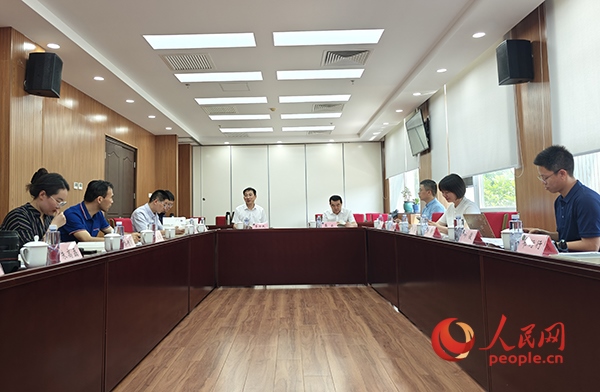 座談會(huì)現(xiàn)場。人民網(wǎng)記者 韋衍行攝