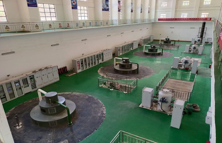  剛果（金）布桑加水電站四臺發(fā)電機組。中鐵資源集團供圖
