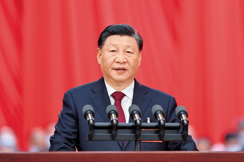 2022年10月16日，中國共產(chǎn)黨第二十次全國代表大會在北京人民大會堂開幕。習(xí)近平代表第十九屆中央委員會向大會作報告。 新華社記者 姚大偉/攝