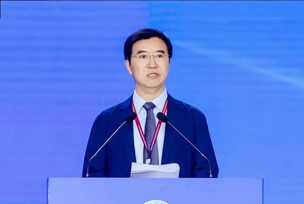 杜玉波在第八屆產教融合發(fā)展大會上作主旨報告。中國高等教育學會供圖