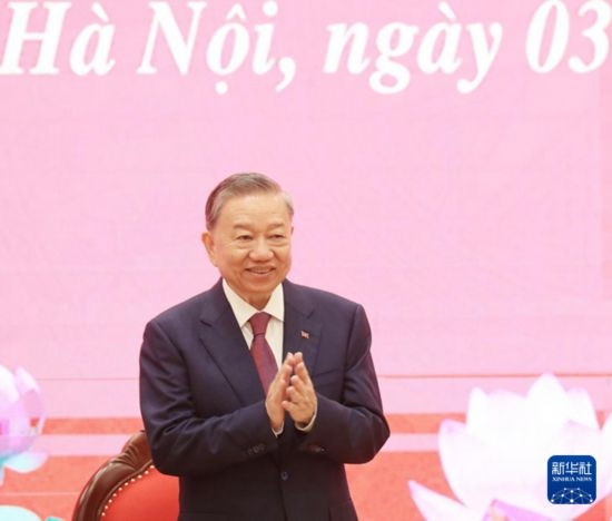 8月3日，在越南河內(nèi)，蘇林出席新聞發(fā)布會。新華社/越通社
