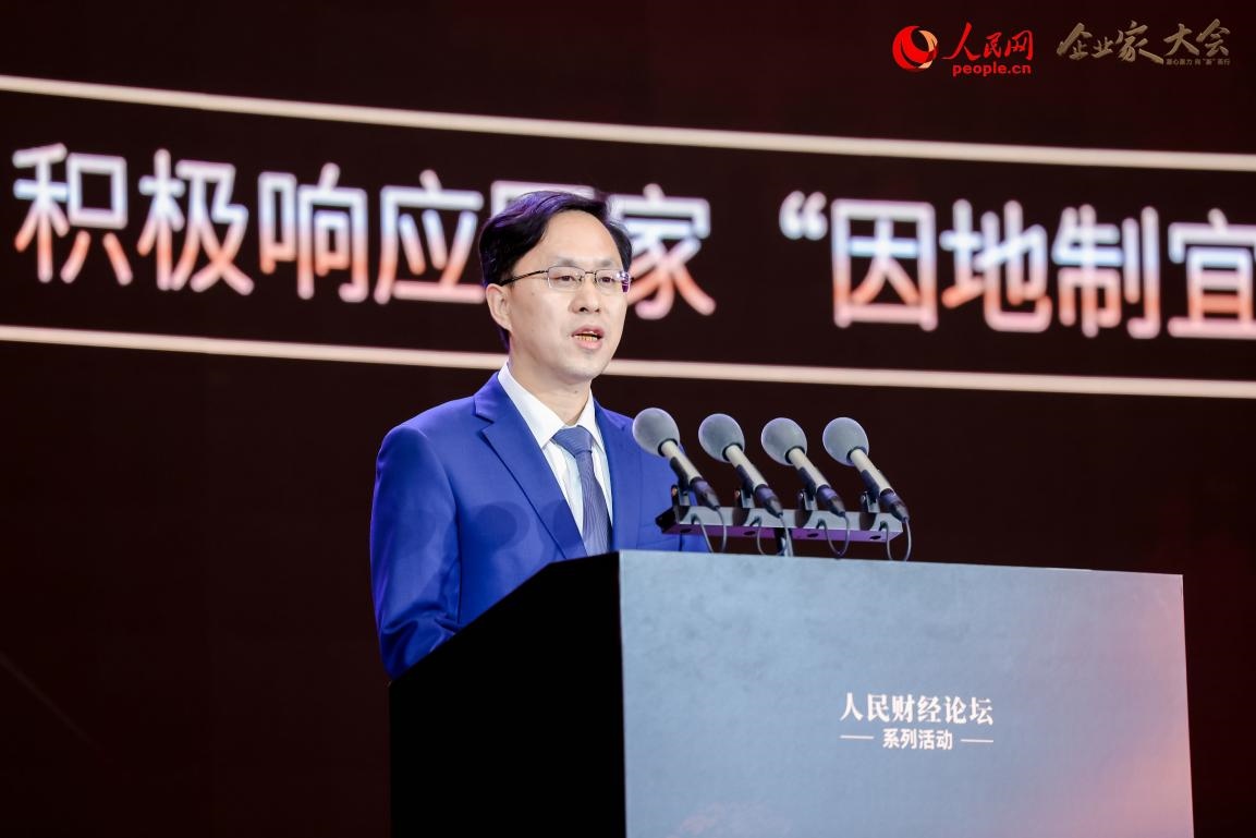東風柳州汽車有限公司總經(jīng)理林長波。人民網(wǎng)記者 喬雪峰攝