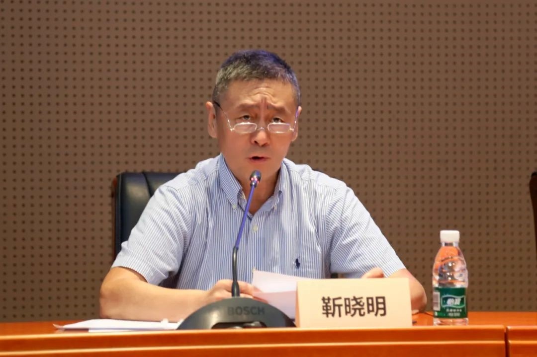 科技外交專家委員會主任委員、科技部國際合作司原司長靳曉明致辭。主辦方供圖