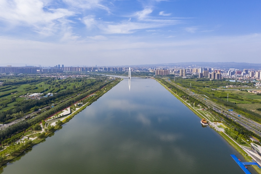 這是2023年6月27日在山西省太原市拍攝的汾河（無(wú)人機(jī)照片）。新華社記者 楊晨光 攝
