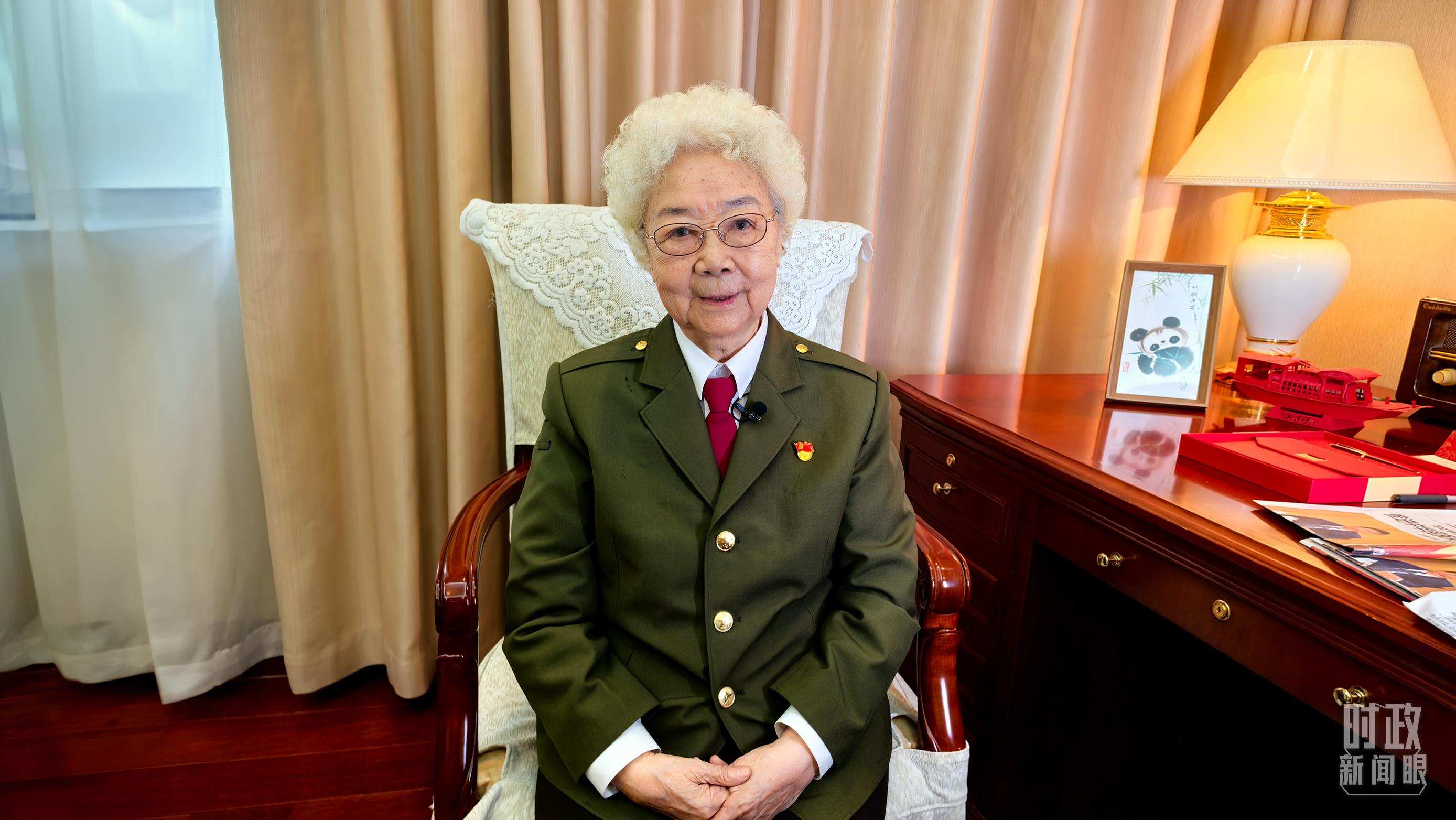 “人民藝術(shù)家”國(guó)家榮譽(yù)稱號(hào)獲得者田華。（總臺(tái)央視記者史偉拍攝）