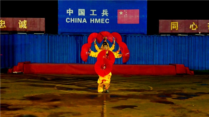 中國傳統(tǒng)文化節(jié)目表演。孫千攝