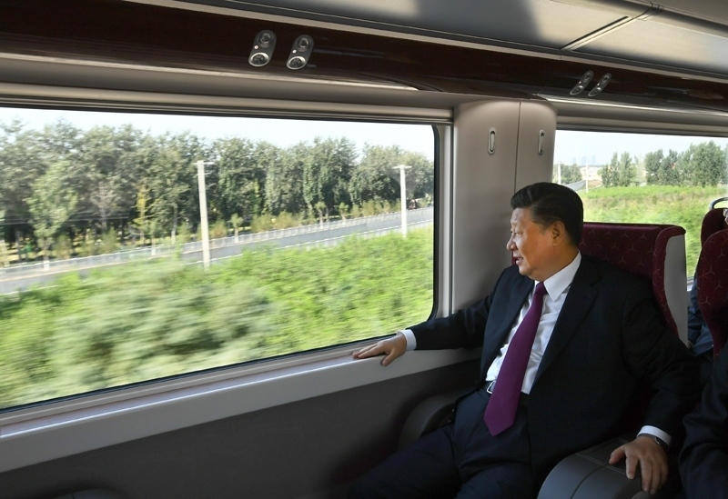 2019年9月25日，習(xí)近平總書(shū)記乘坐軌道列車(chē)前往北京大興國(guó)際機(jī)場(chǎng)。