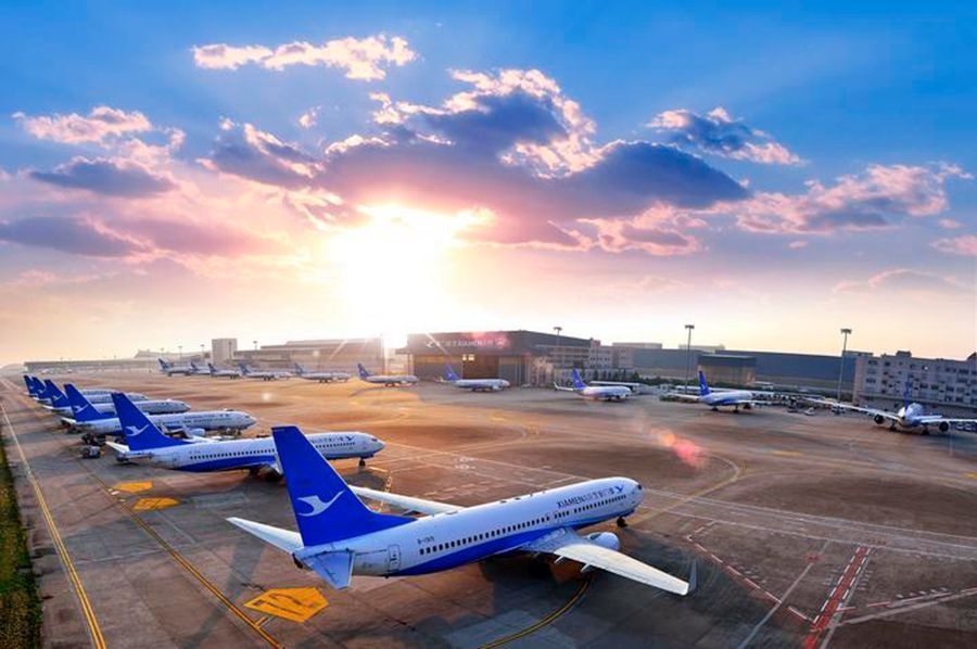 這是如今廈門(mén)航空的機(jī)隊(duì)照片。（廈門(mén)航空有限公司供圖）
