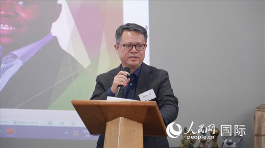 中國(guó)駐南非使館經(jīng)商處參贊邱忠義發(fā)言。 人民網(wǎng) 張茜攝