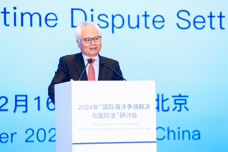 華陽海洋研究中心理事長、中國南海研究院學(xué)術(shù)委員會主席吳士存在開幕式致歡迎辭。華陽海洋研究中心供圖