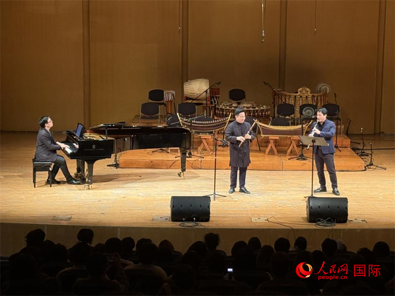 來自泰國東方大學的音樂家在演奏《敦煌印象》。人民網記者 張矜若攝