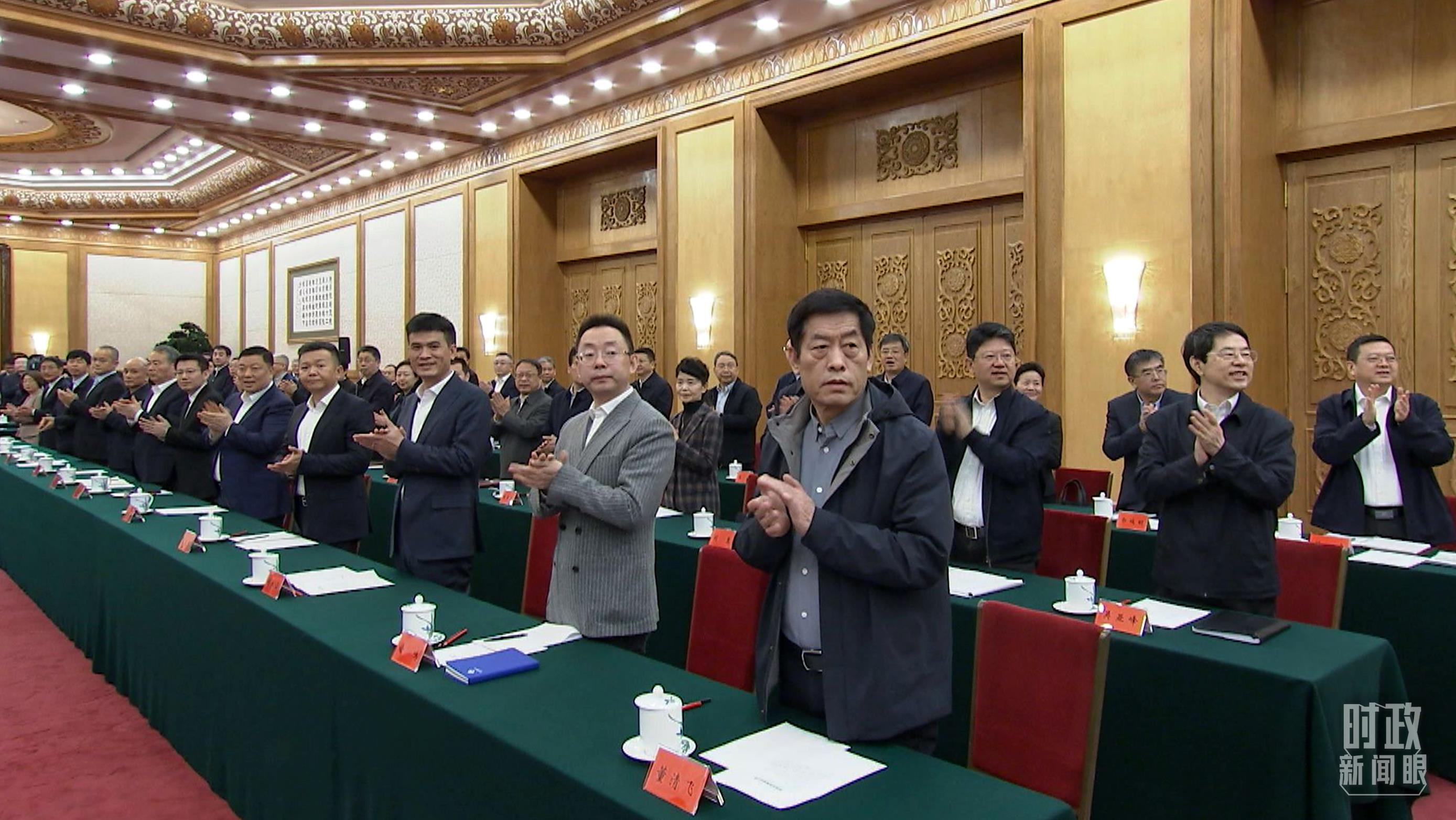 △2月17日，民營企業(yè)座談會現(xiàn)場。