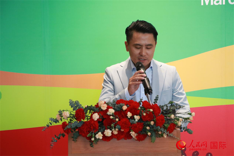 泰國華人青年商會會長刁刻佳發(fā)表講話。朱瀟逸攝