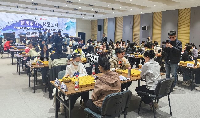比賽現(xiàn)場(chǎng)。人民網(wǎng)記者 李乃妍攝