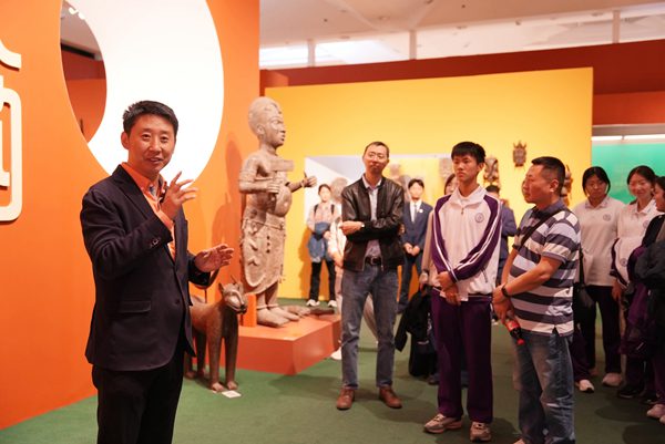 清華附中永豐學(xué)校家校共育活動舉行。校方供圖
