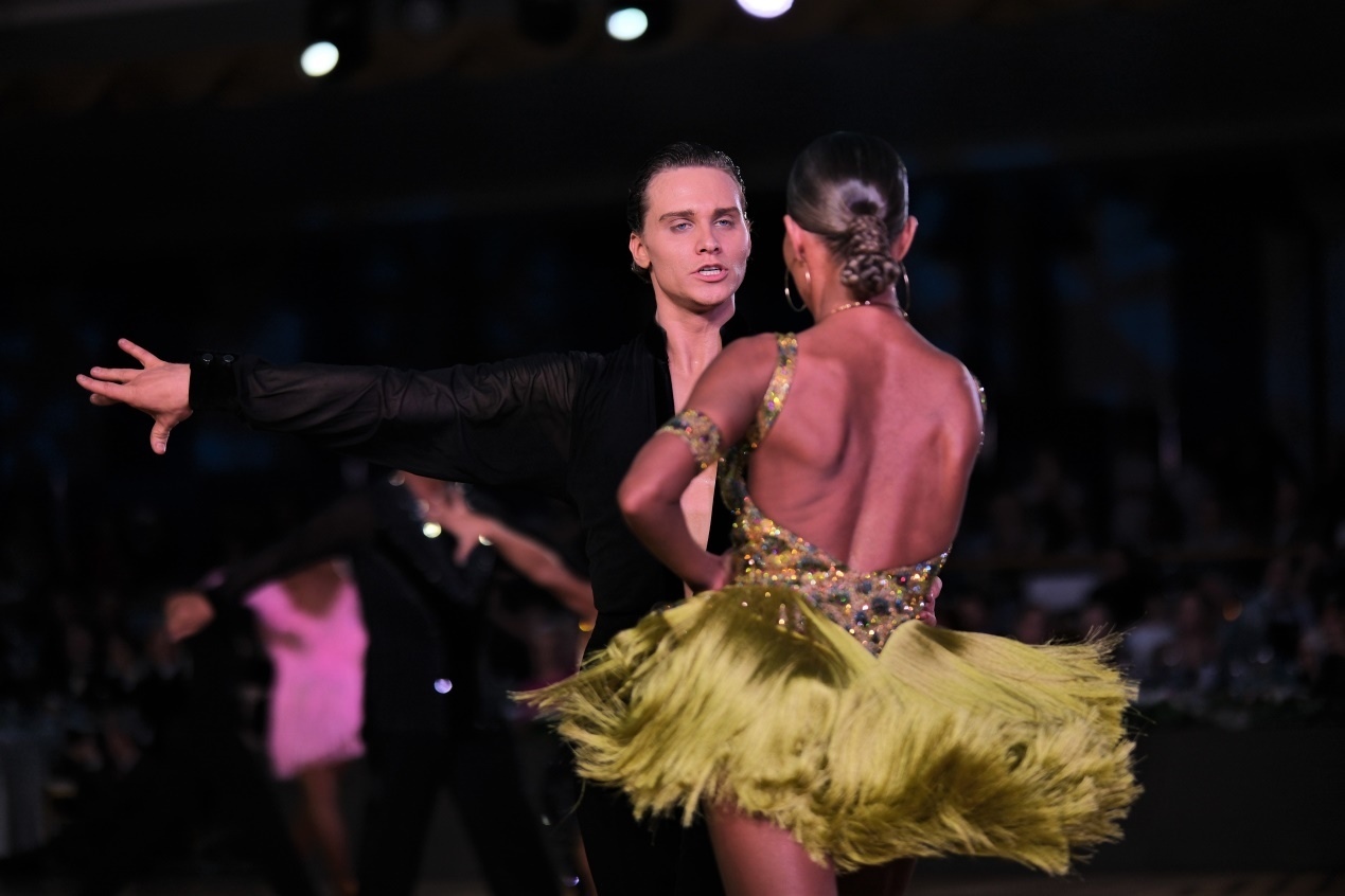 第七屆“克里姆林宮杯”國(guó)標(biāo)舞錦標(biāo)賽現(xiàn)場(chǎng)。于子恒攝