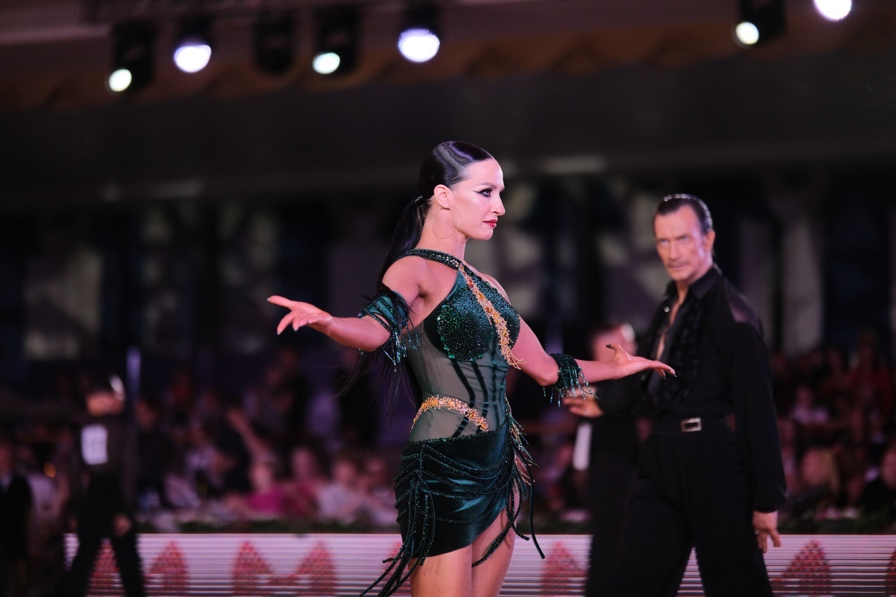 第七屆“克里姆林宮杯”國(guó)標(biāo)舞錦標(biāo)賽現(xiàn)場(chǎng)。于子恒攝