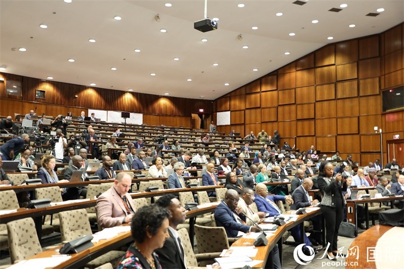 圖為對(duì)話會(huì)現(xiàn)場(chǎng)。人民網(wǎng)記者 戴楷然攝