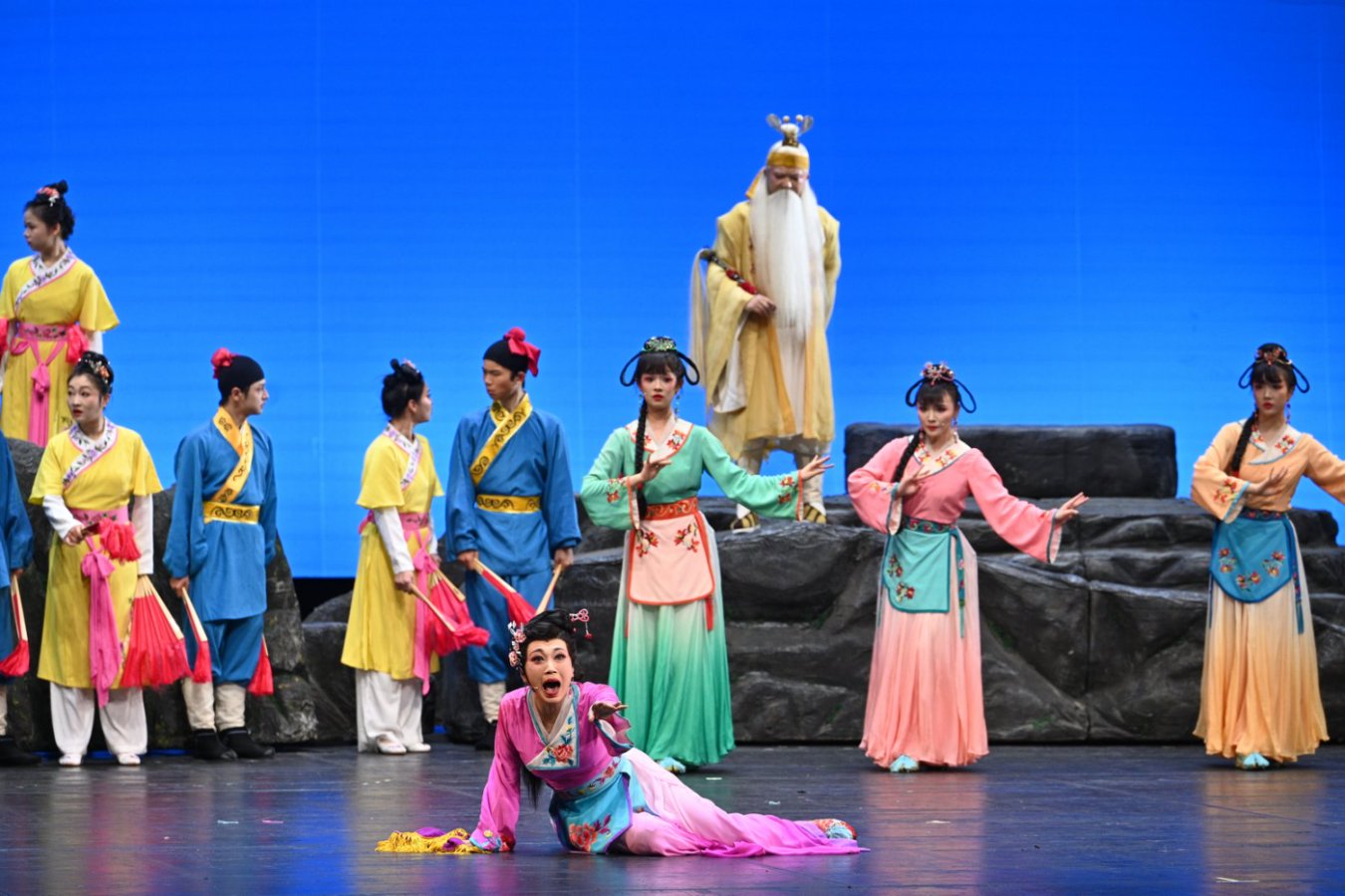 《七妹與蛇郎》演出劇照。國(guó)家大劇院供圖
