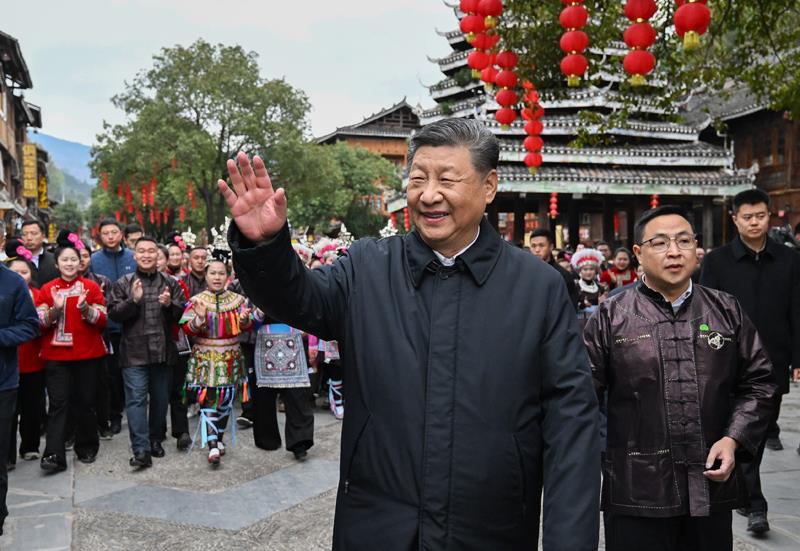 △2025年3月17日，習(xí)近平總書(shū)記在貴州黎平縣肇興侗寨考察。