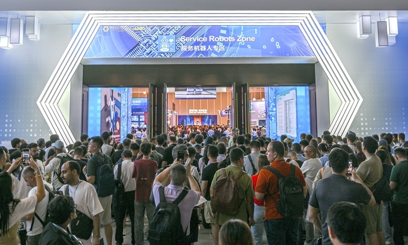 廣交會聚焦服務(wù)機(jī)器人+培育外貿(mào)發(fā)展新亮點(diǎn)(1)XxjpsgC000137_20251016_PEPFN0A001.jpg